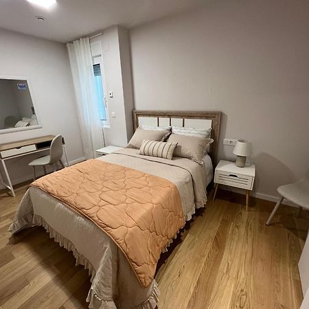 Vivienda Ronda Muralla A Estrenar Apartment Lugo Bagian luar foto